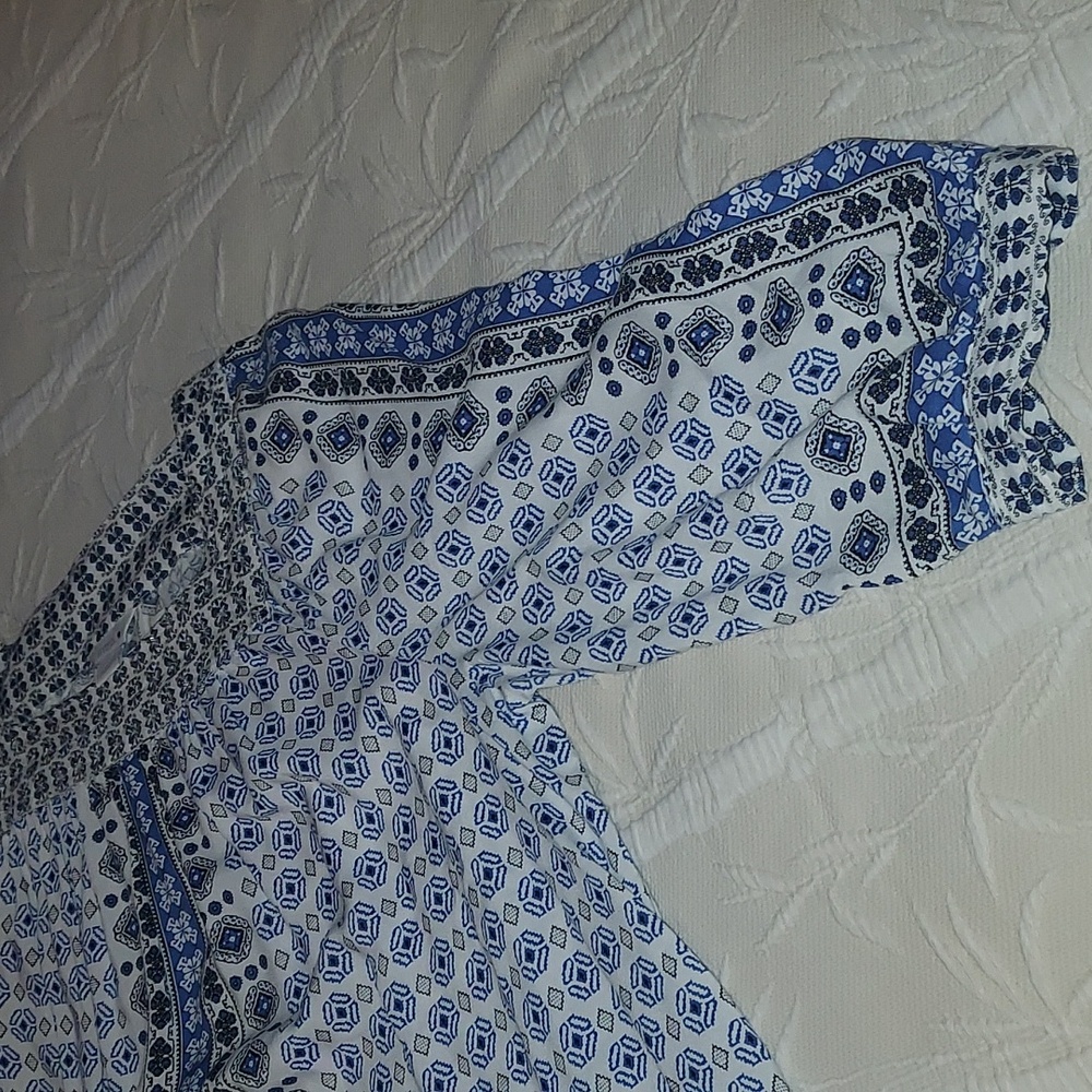 Intro Blouse - Picture 9 of 10